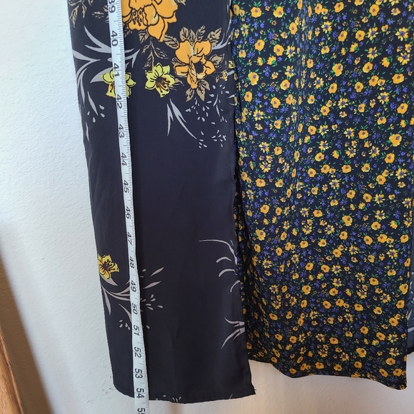 ♡Band Of Gypsies Maxi Dress in Mixed Floral Print♡ - Picture 9 of 14